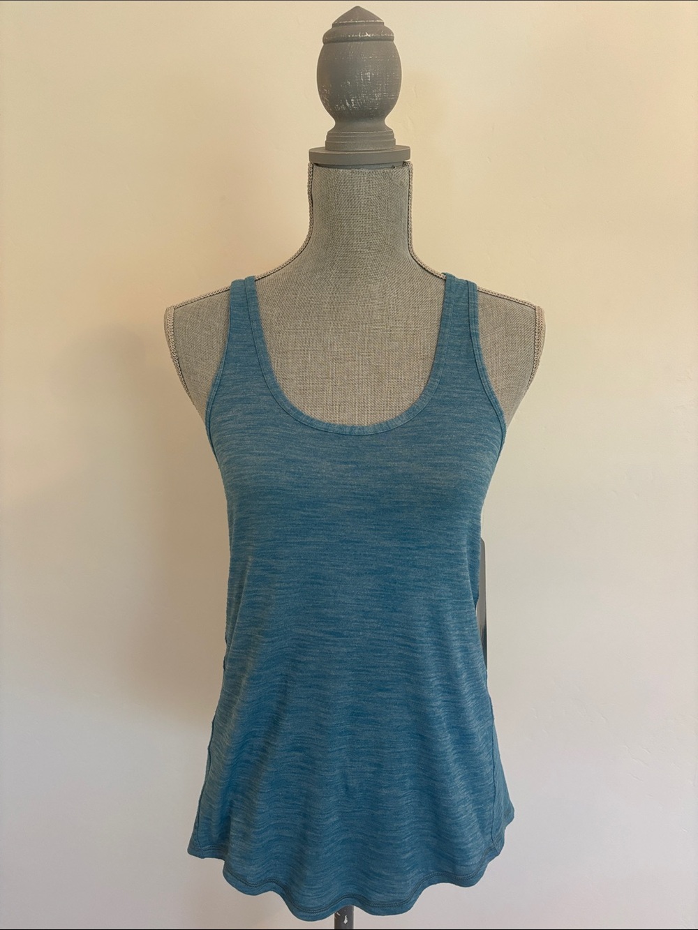 Blue Lululemon Salute The Sun Scoop Neck Women's athletic Tank Top